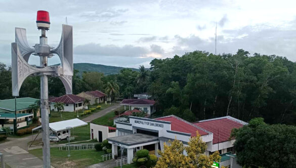 Sirena electrónica Pavian 600W instalada en San Lorenzo, Filipinas como parte del sistema de alerta temprana
