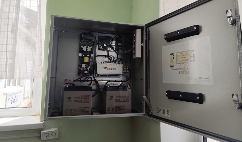 Unidad de Control del Sistema de Alerta Temprana GIBON Unidad de control del sistema de alerta temprana con sirena electrónica GIBON